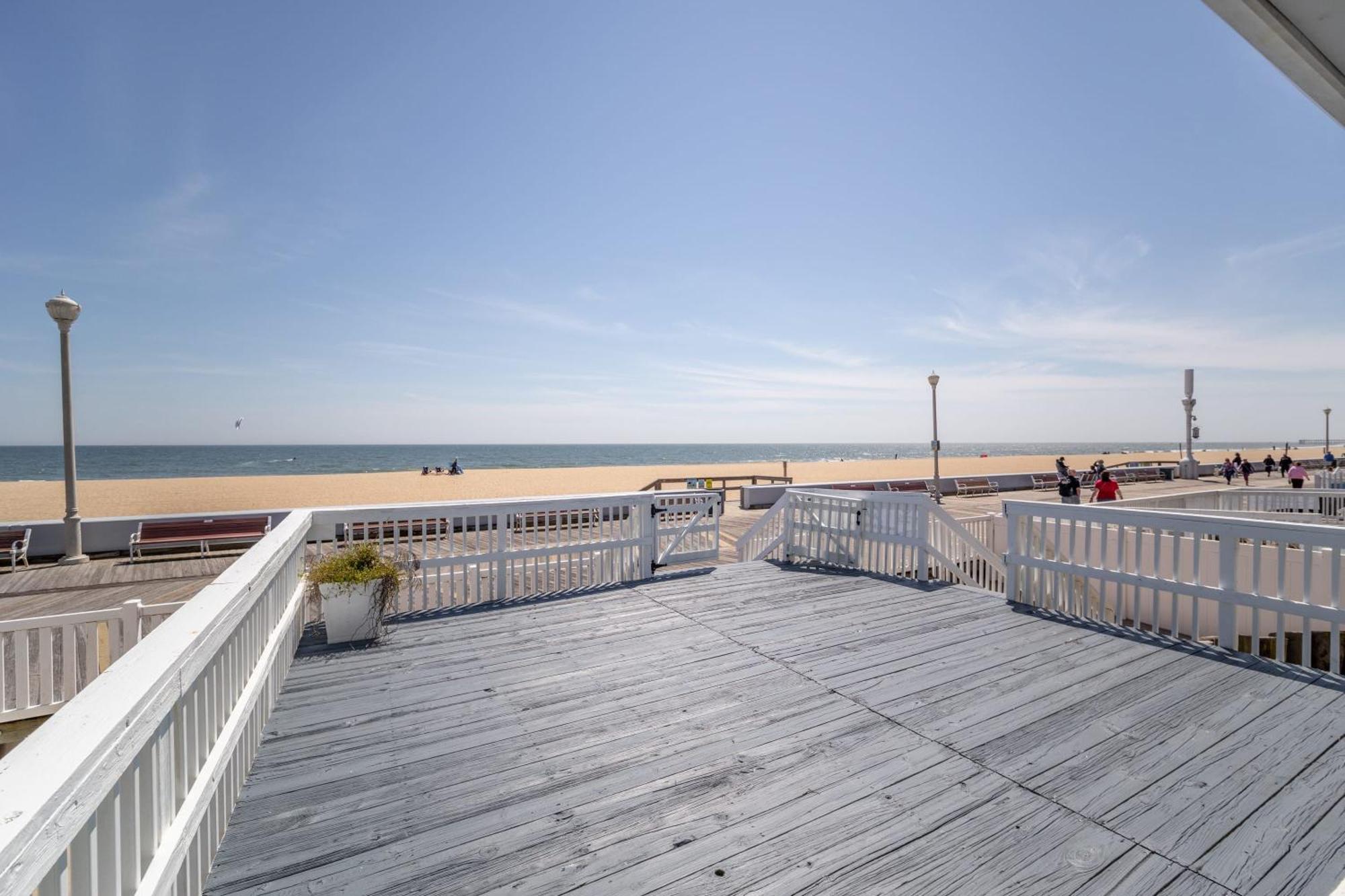 Appartamento Sea Foam Ocean Front 1005 Ocean City Esterno foto
